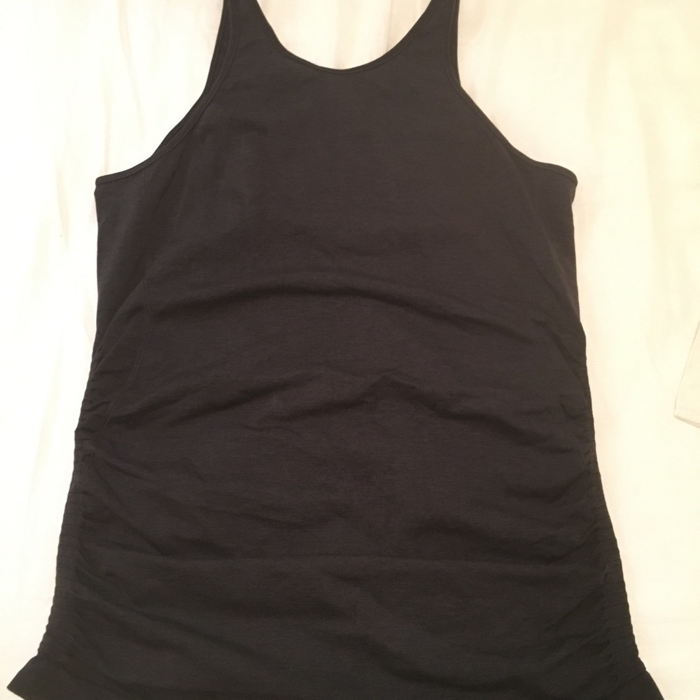 Lululemon top